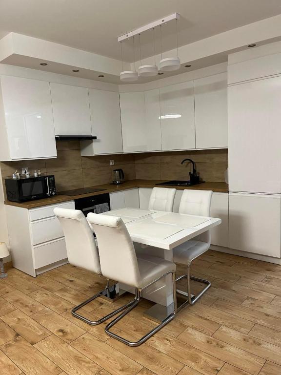 פוזנן Apartament Sielawy 21 Parking Free מראה חיצוני תמונה